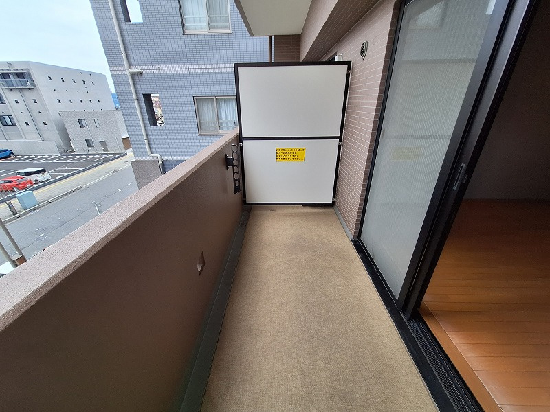 ラテール北戸田のバルコニー