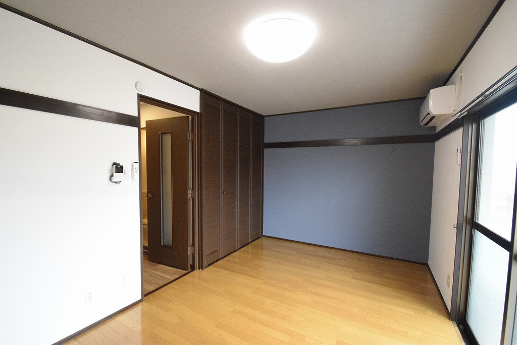 セピアコート305