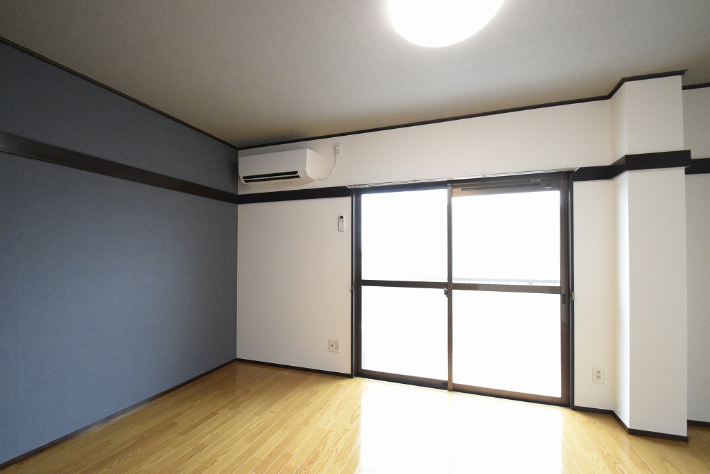 セピアコート305