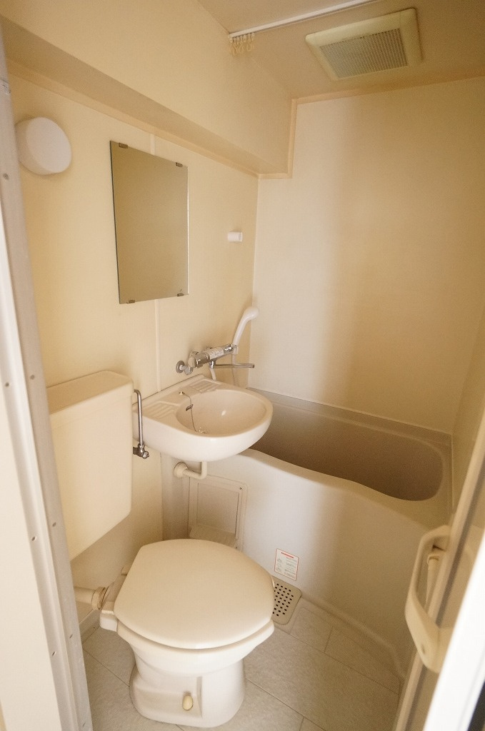 シャトーレ山内102