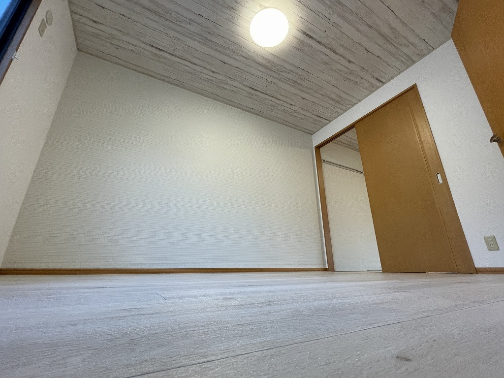エルカーサ壱番館の洋室