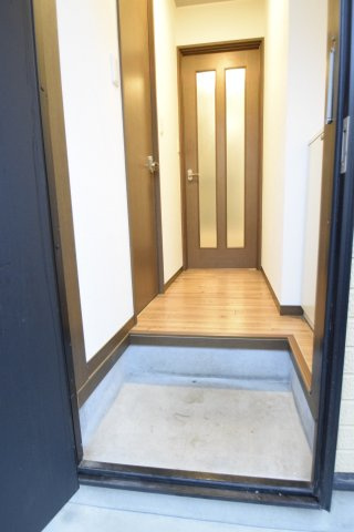 ネトゥール戸田の玄関