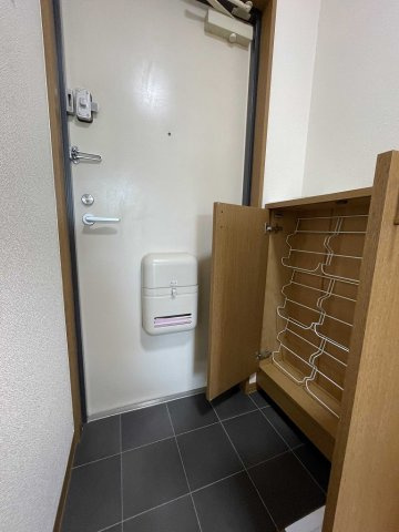 ライフタウンハイツⅡの玄関