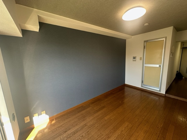 レジュエール戸田公園702