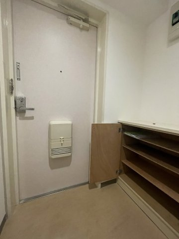 サニースカイの玄関