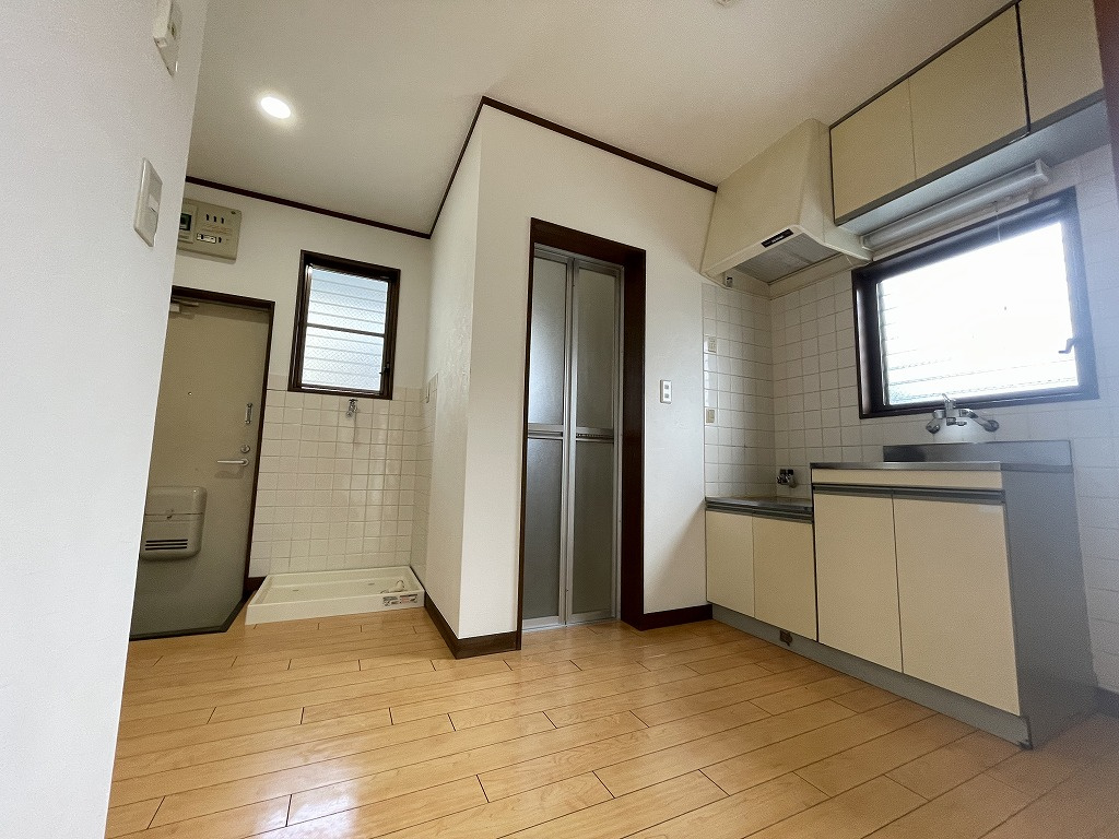 ウイングハウス