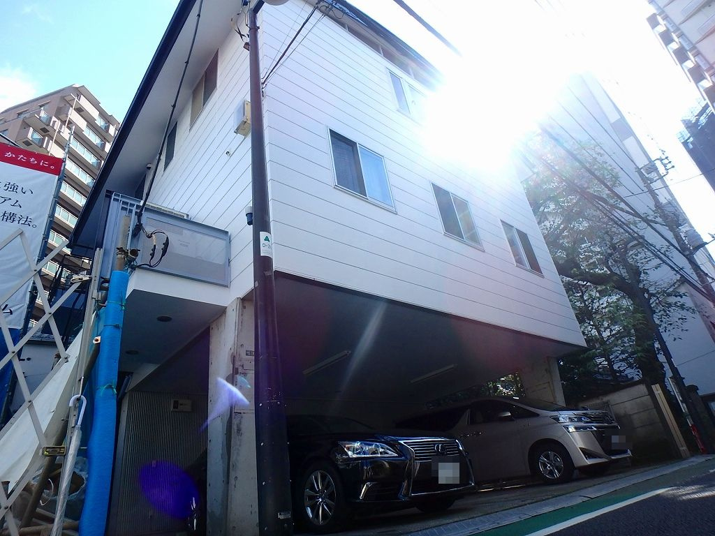 リエナ白山のエントランス