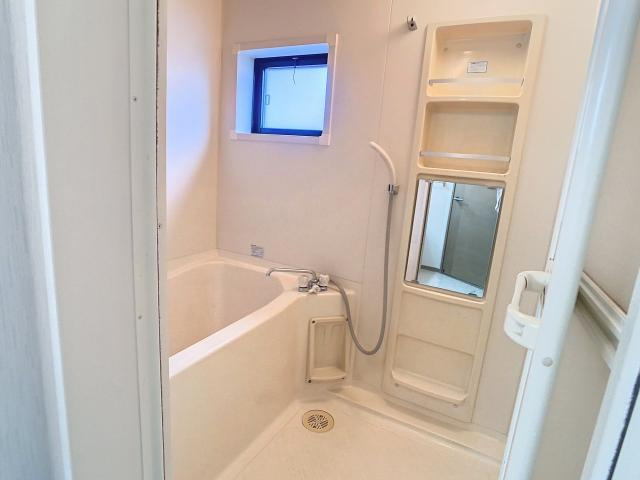 ファミーユロージェBのシャワールーム