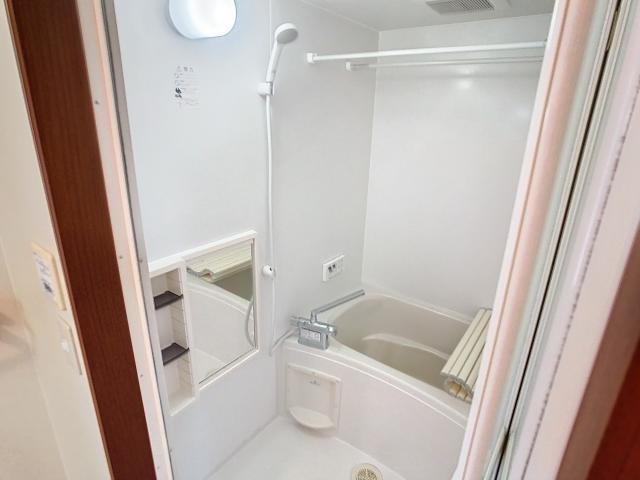 シャーメゾン北町B棟の浴室