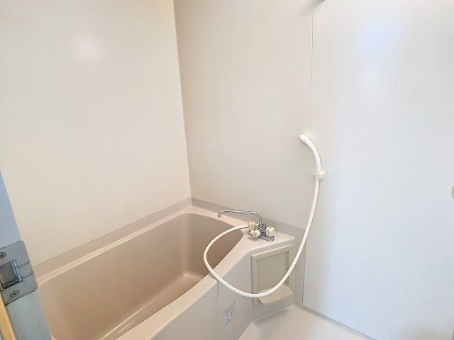 メゾン若葉の浴室