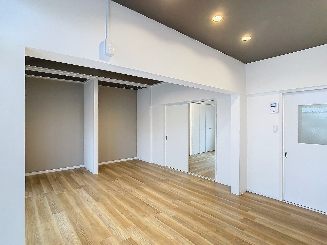 メゾンセントの居間・リビング