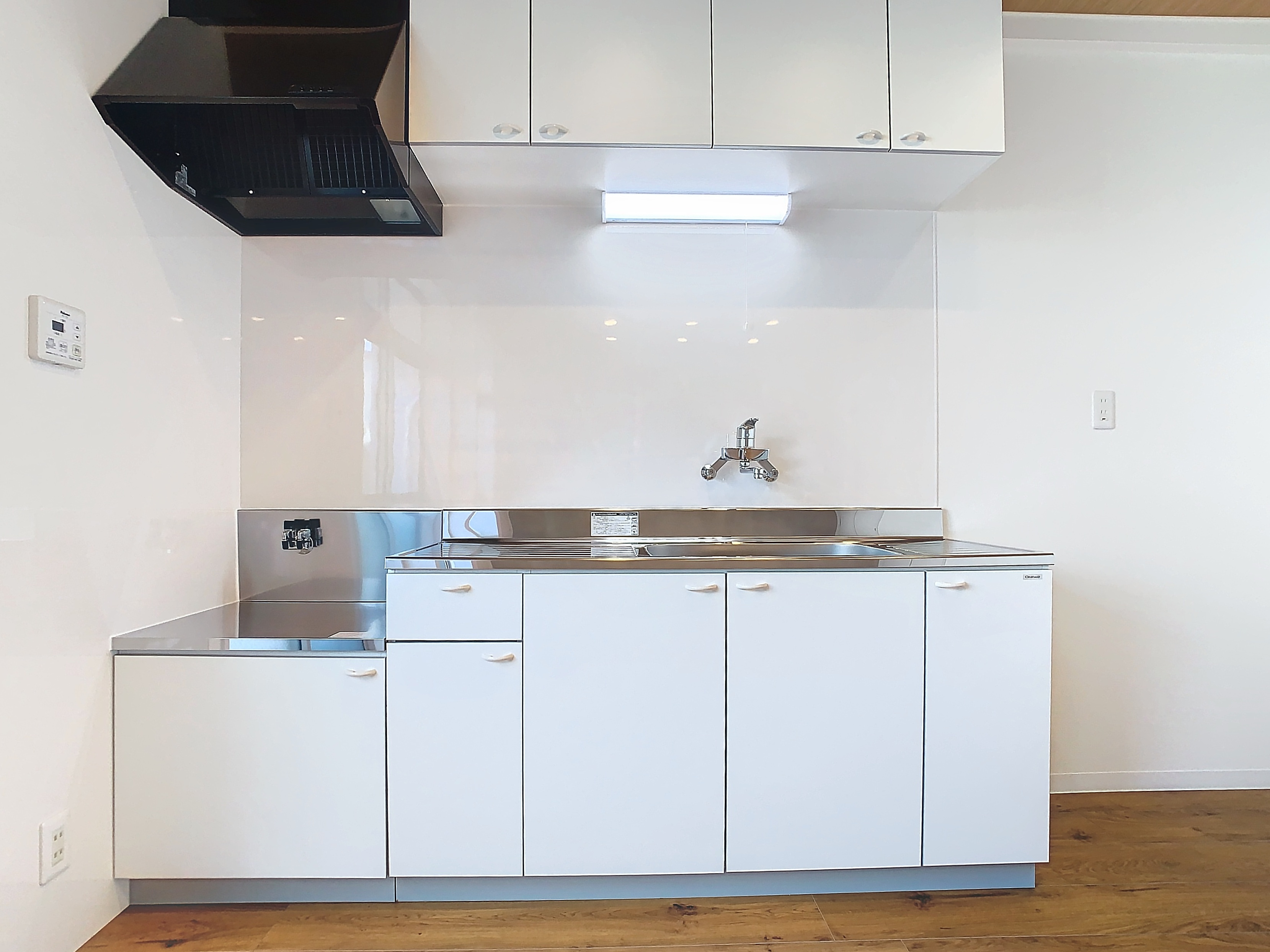 サウスコートいせき