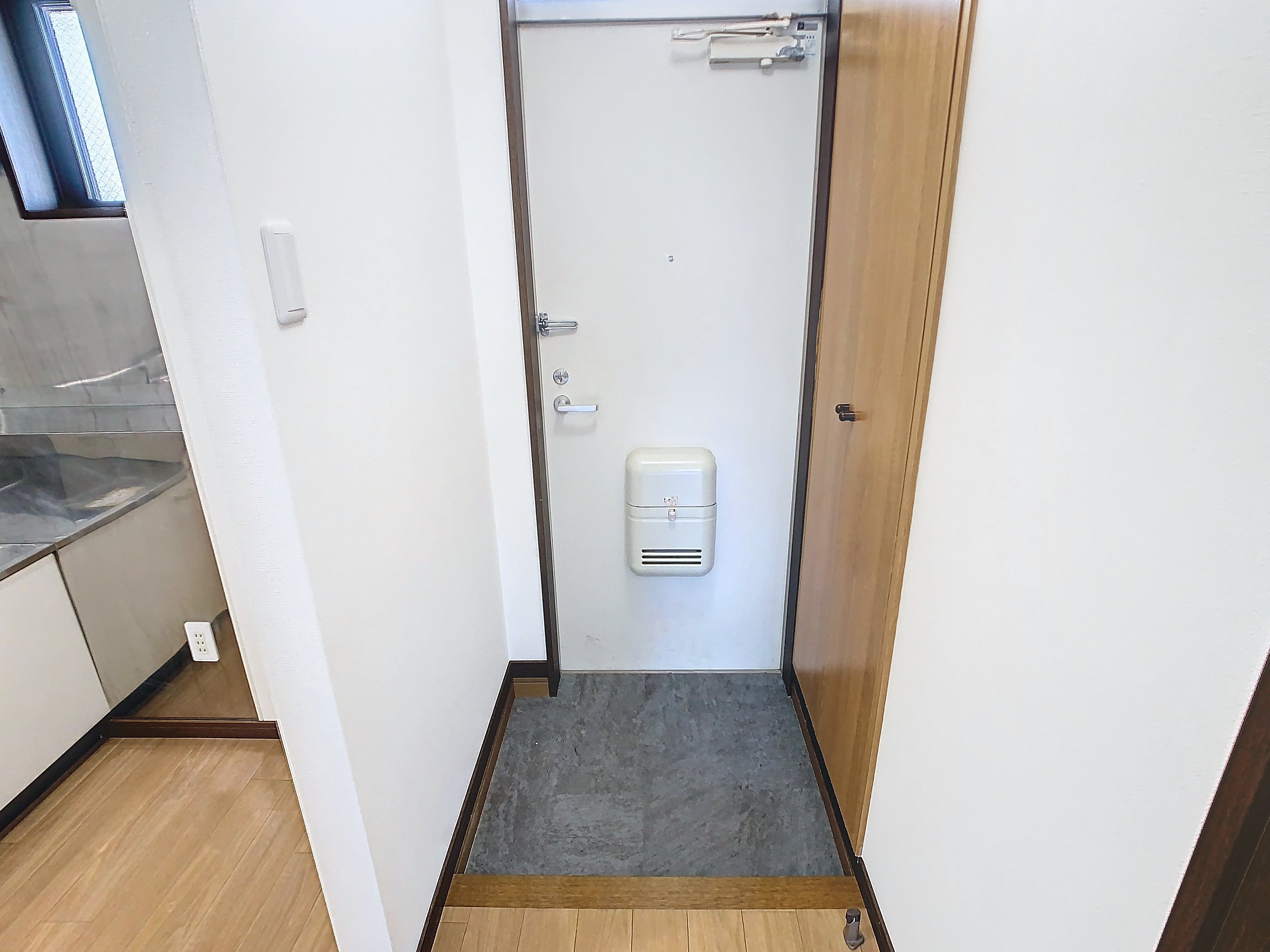 ブライトネスハウス