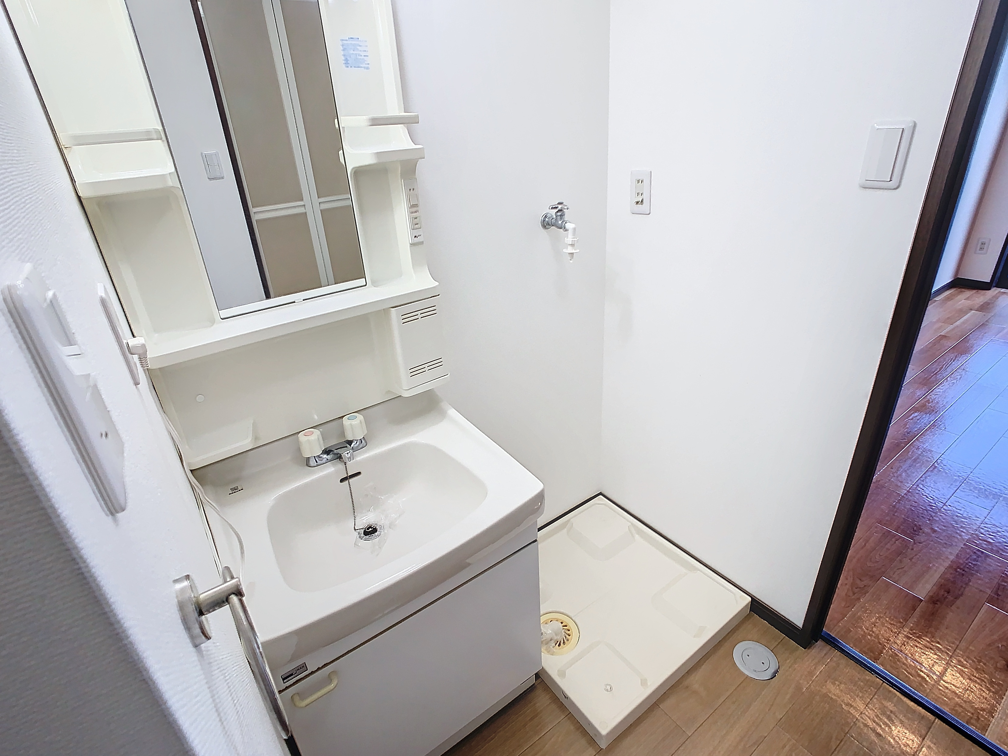 ブライトネスハウス