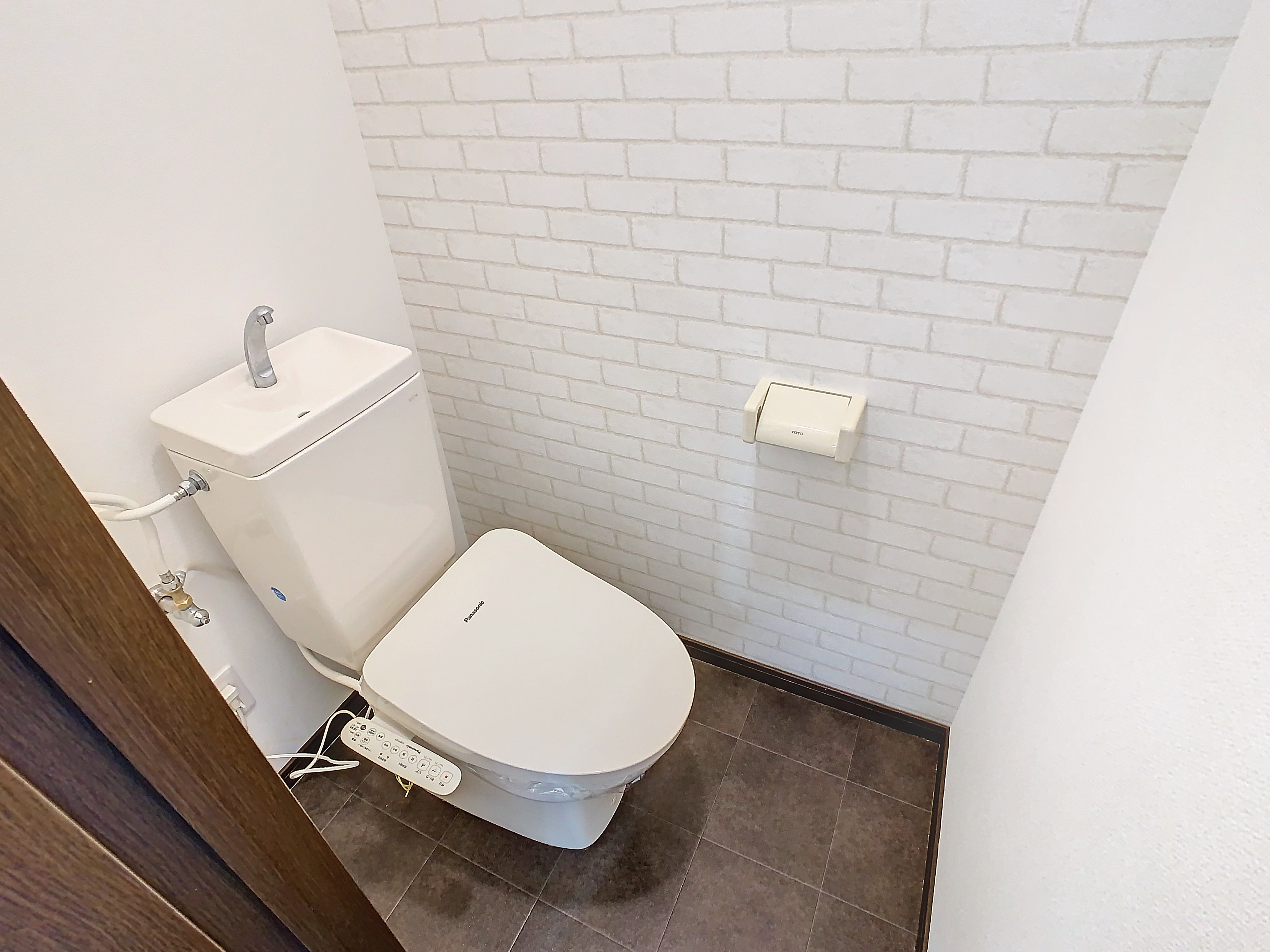 ブライトネスハウス