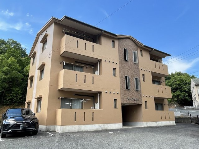 オークヒルズの外観