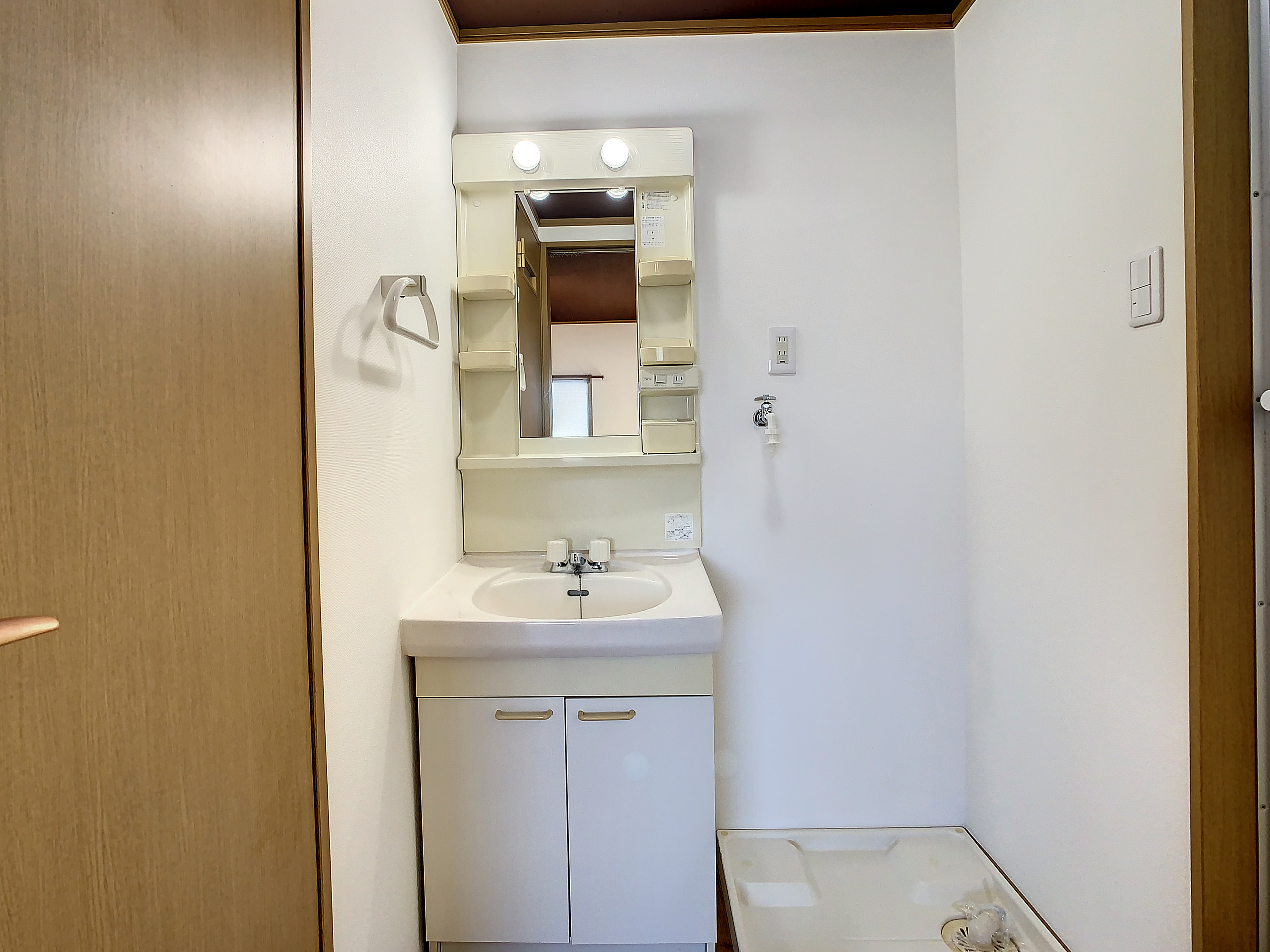 オークヒルズの独立洗面台