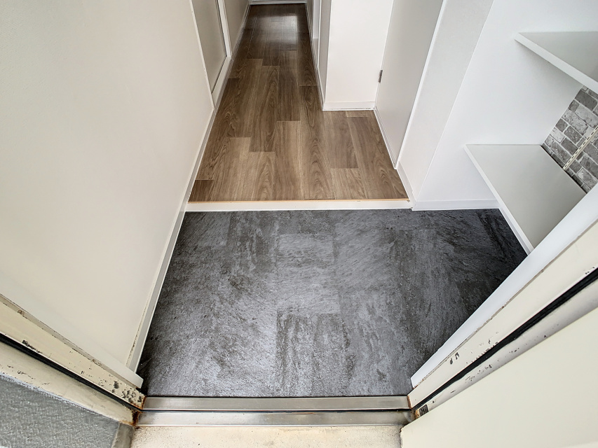 コスモシティーの玄関