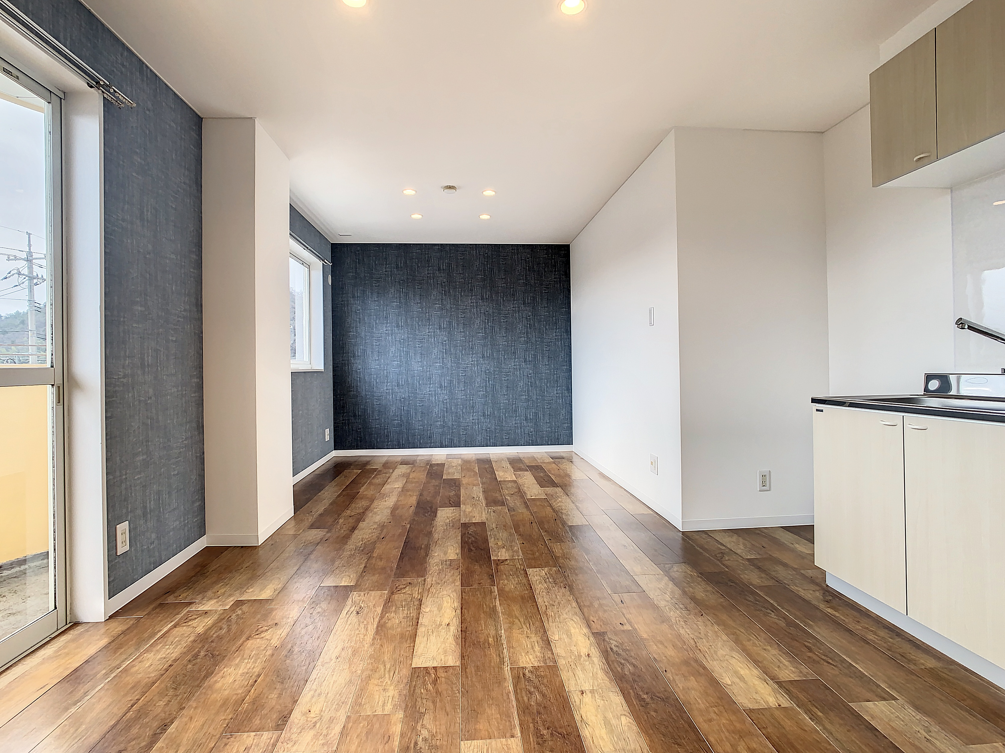 ハイツいせきD棟の居間・リビング