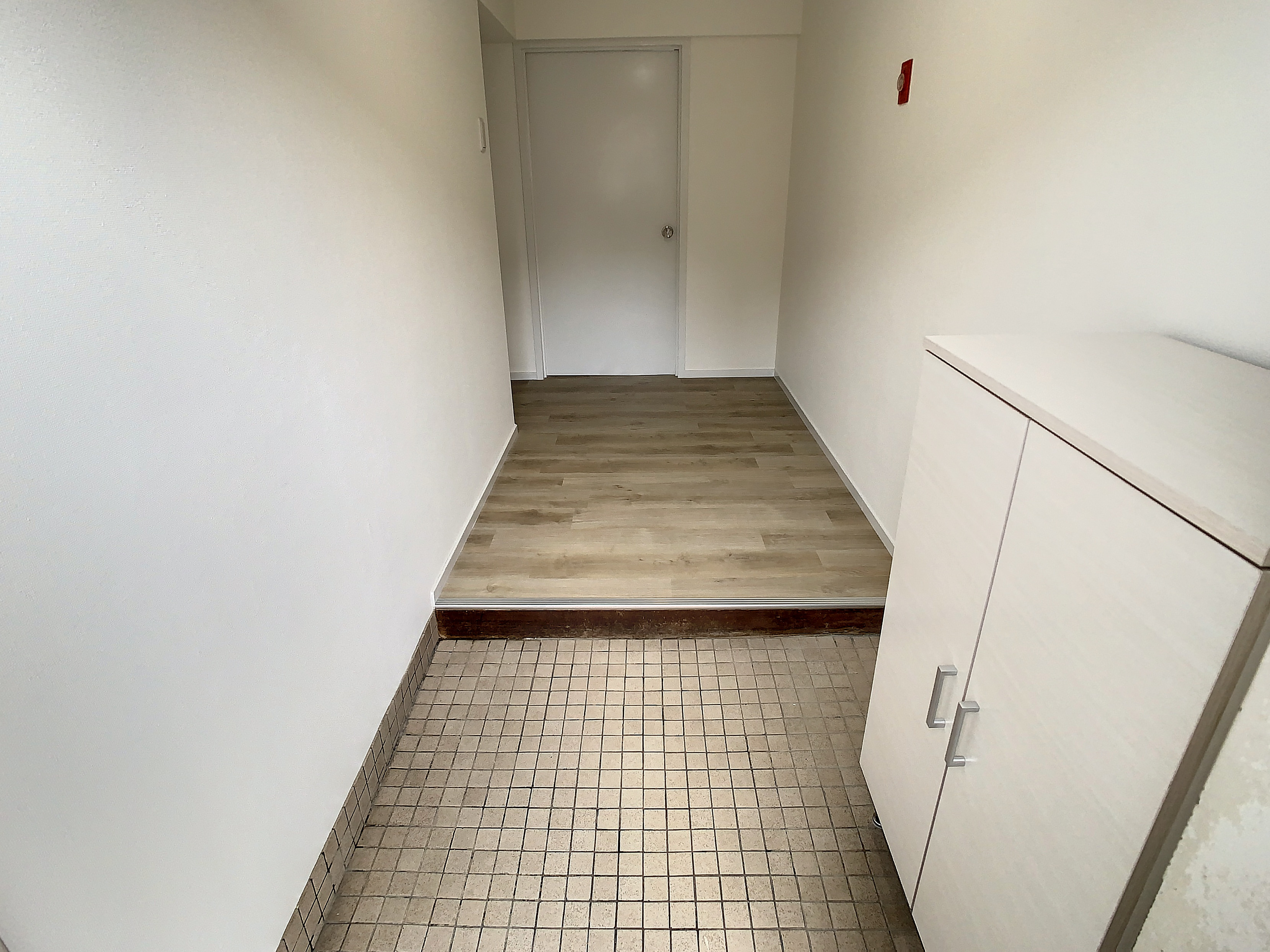 メゾンセントの玄関