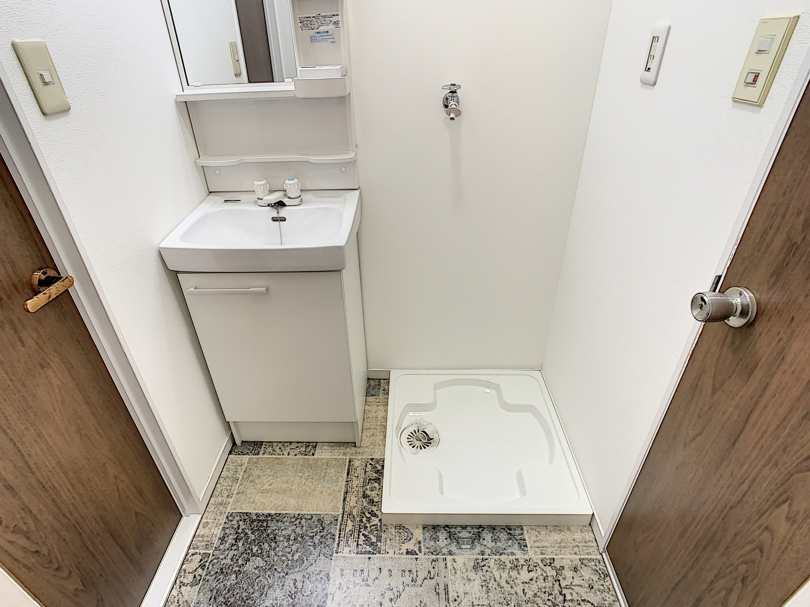 メゾンミヨシの独立洗面台