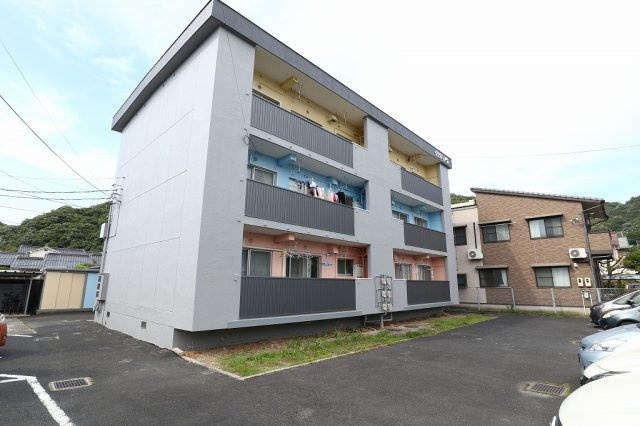 クラウディア湯所の外観