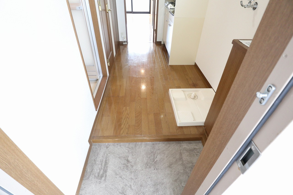 グッドラックの玄関