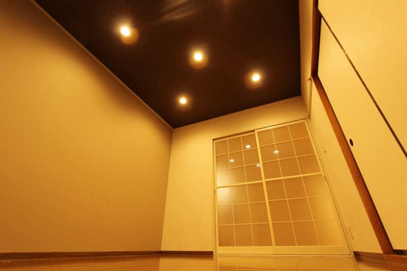 プラティア板谷