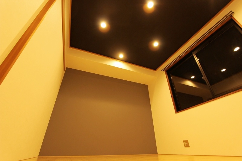 プラティア板谷