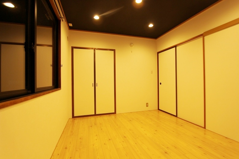 プラティア板谷