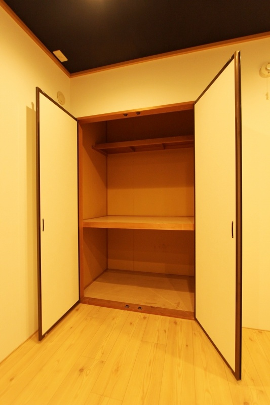 プラティア板谷