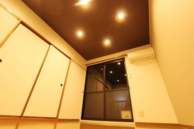 プラティア板谷