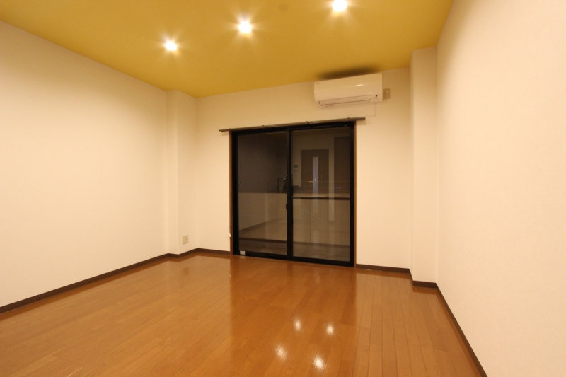 ハイツ・サンシャイン