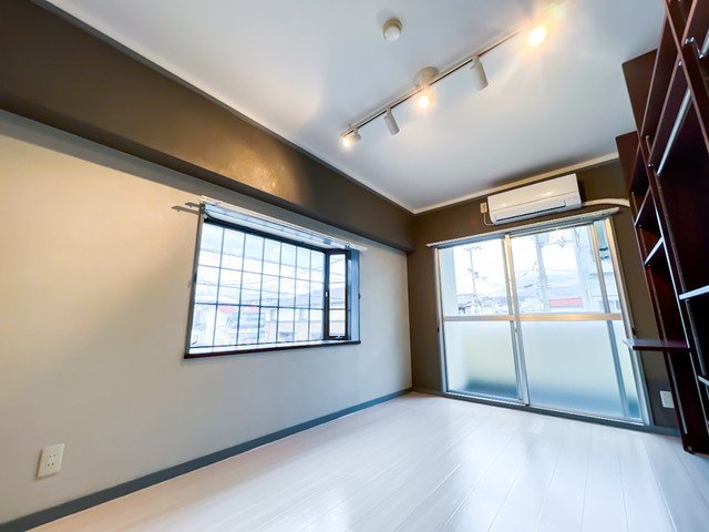 レジデンスヨコオ