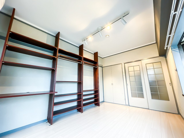 レジデンスヨコオ