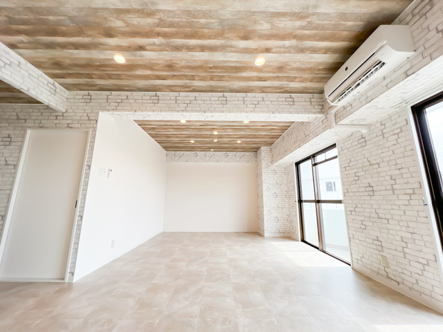 ファミール道後姫塚