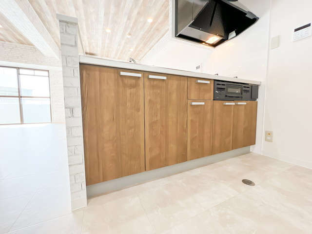 ファミール道後姫塚