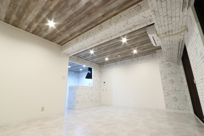 ファミール道後姫塚