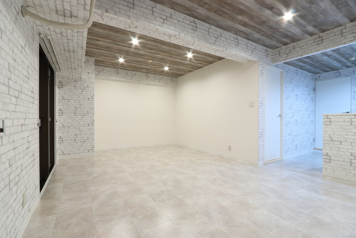 ファミール道後姫塚