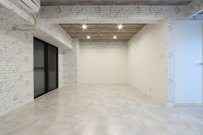 ファミール道後姫塚