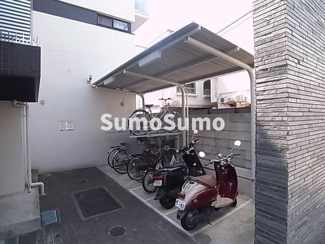 アーバネックス武庫之荘の駐車場