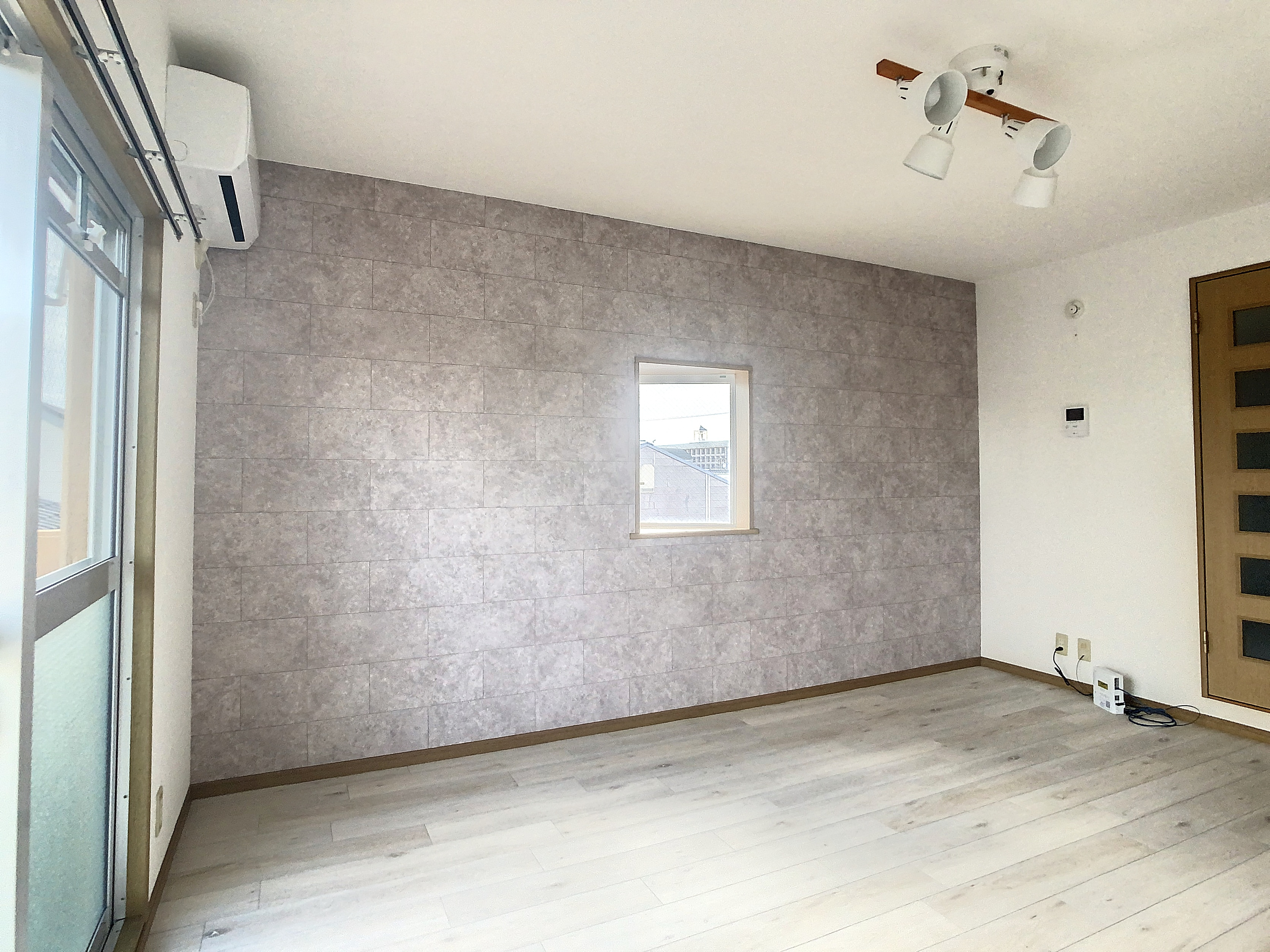 浜松市中区鹿谷町の賃貸マンション