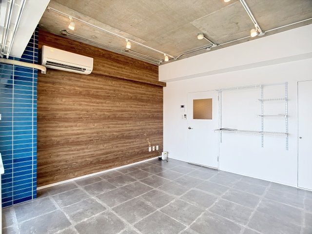 遠鉄ハイツ自校駅ビルの居間・リビング|ゆったりとした居間です