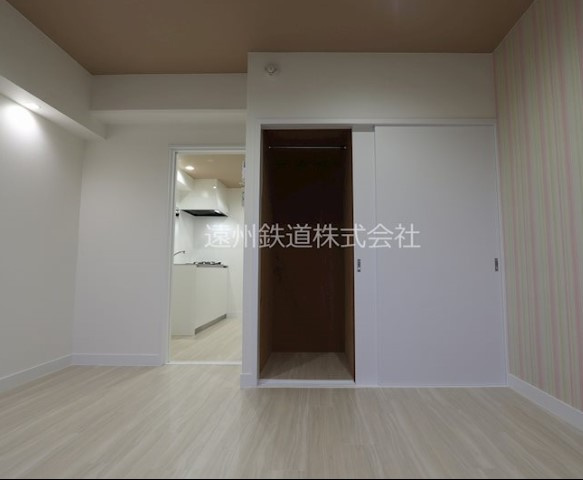 遠鉄ハイツ住吉の居間・リビング