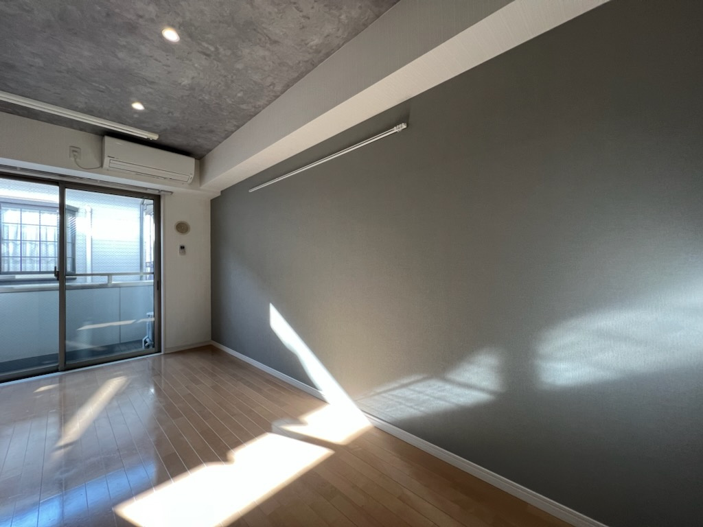 ターナ・クレア