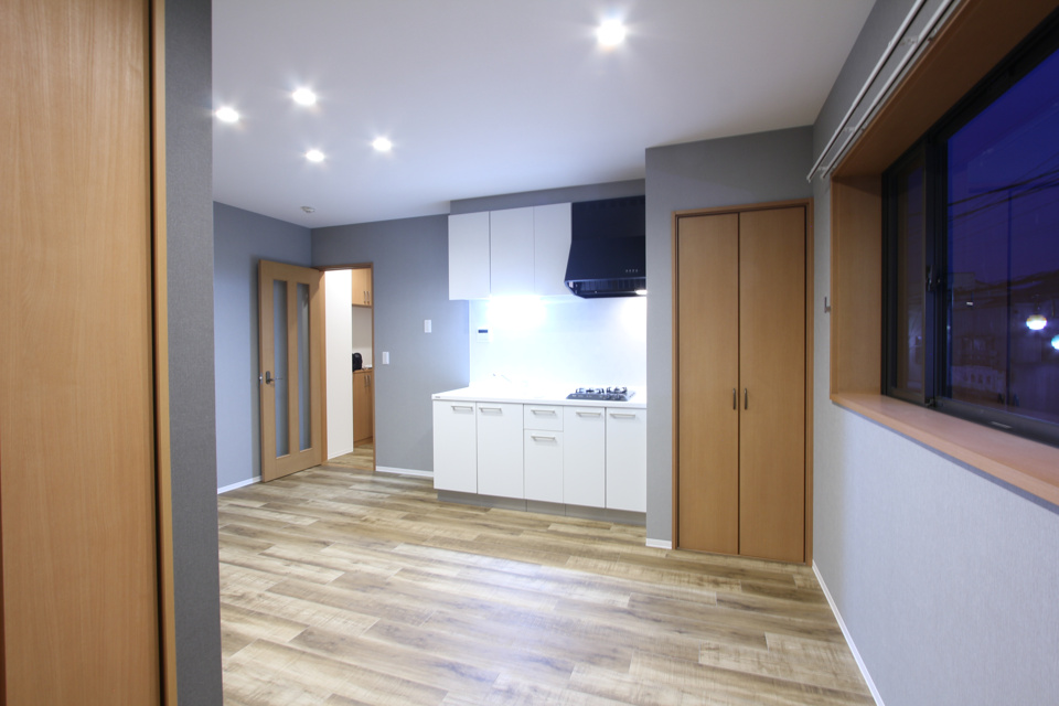 瀬下ビルの居間・リビング