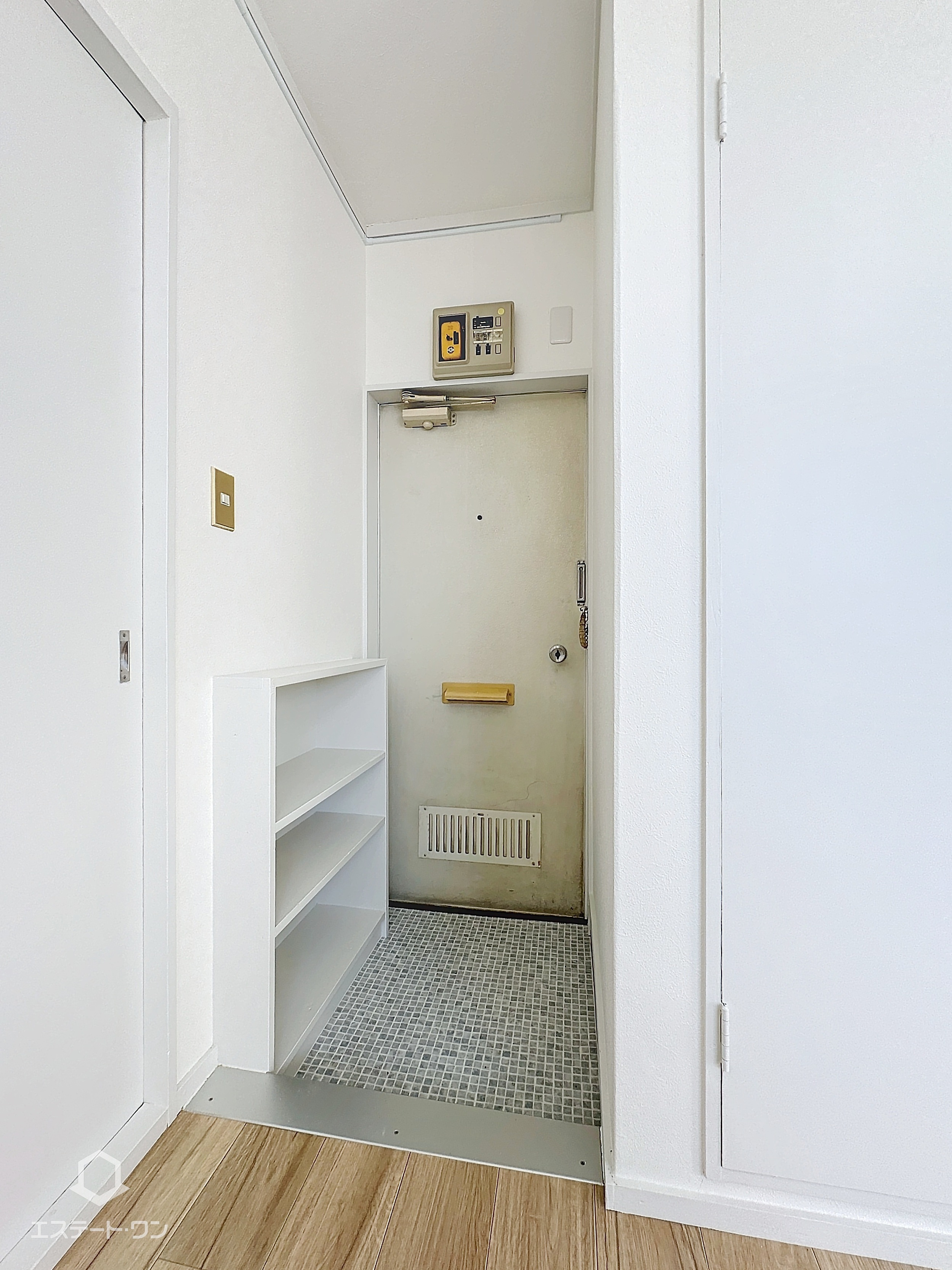 花梨ハイツの玄関