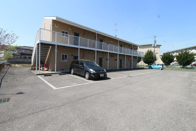 ジャスティスA202の駐車場