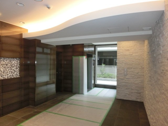 レオンコンフォート新大阪ウインズのロビー