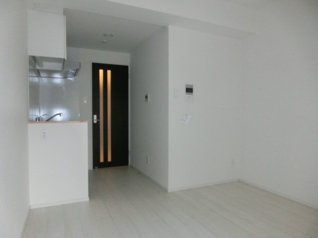 レオンコンフォート新大阪ウインズの居間・リビング